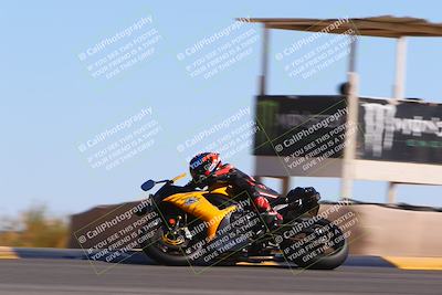 media/Mar-12-2022-SoCal Trackdays (Sat) [[152081554b]]/Turn 9 Side (145pm)/